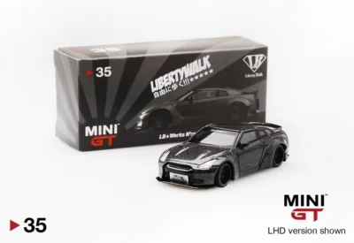 Mini GT Nissasn GT-R